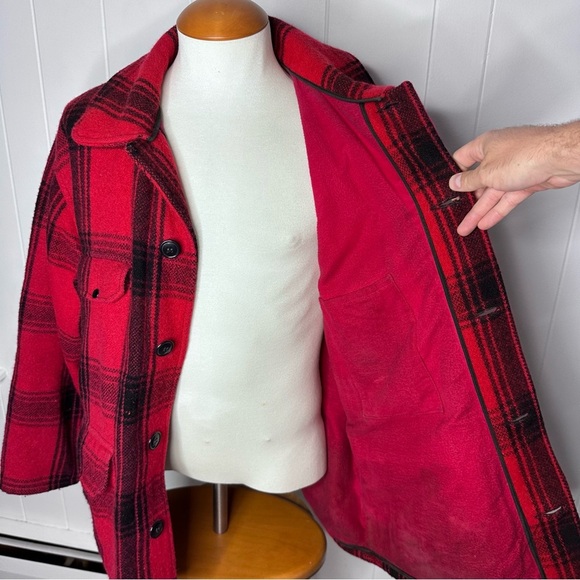 Johnson Woolen Mills Classic Button Wool Mackinaw Hunting Jacket - Picture 6 of 10